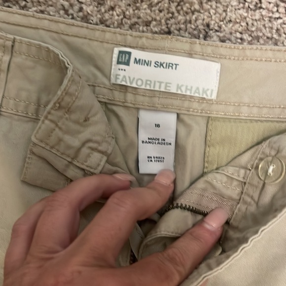 Vintage Gap Khaki Mini Skirt Sz 16 - Picture 2 of 3